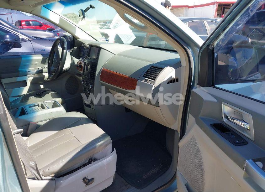 Photo 5 of 2008 Chrysler Town & COUNTRY TOURING (VIN 2A8HR54PX8R837586)