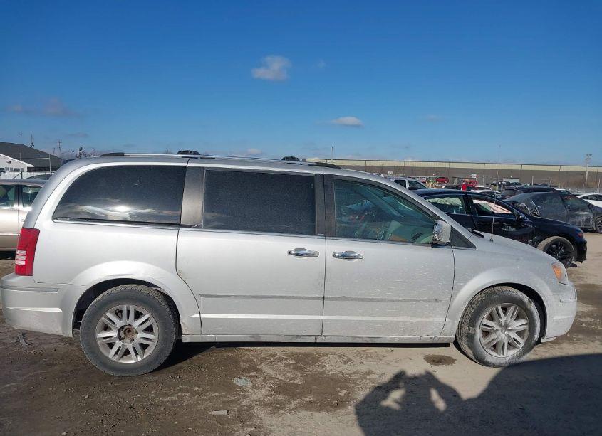Photo 14 of 2009 Chrysler Town & COUNTRY LIMITED (VIN 2A8HR64X29R577756)