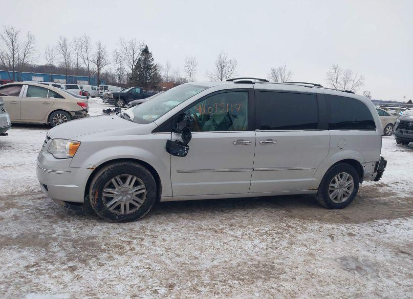 Photo 15 of 2009 Chrysler Town & COUNTRY LIMITED (VIN 2A8HR64X29R577756)