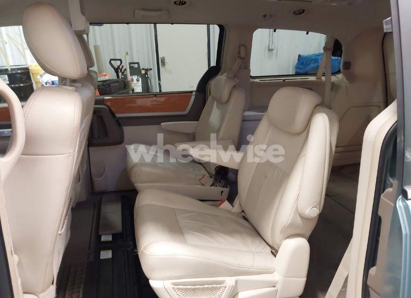 Photo 8 of 2008 Chrysler Town & COUNTRY LIMITED (VIN 2A8HR64X38R765054)