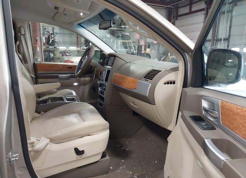 Photo 5 of 2008 Chrysler Town & COUNTRY LIMITED (VIN 2A8HR64X38R791198)