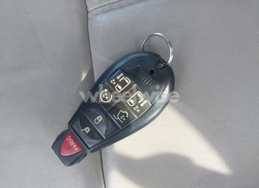 Photo 11 of 2008 Chrysler Town & COUNTRY LIMITED (VIN 2A8HR64X48R713559)