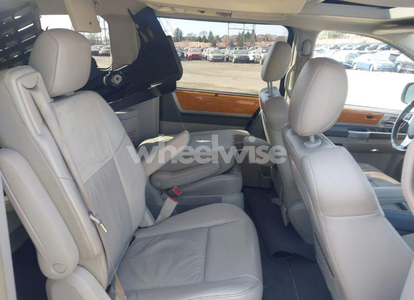 Photo 8 of 2008 Chrysler Town & COUNTRY LIMITED (VIN 2A8HR64X48R713559)