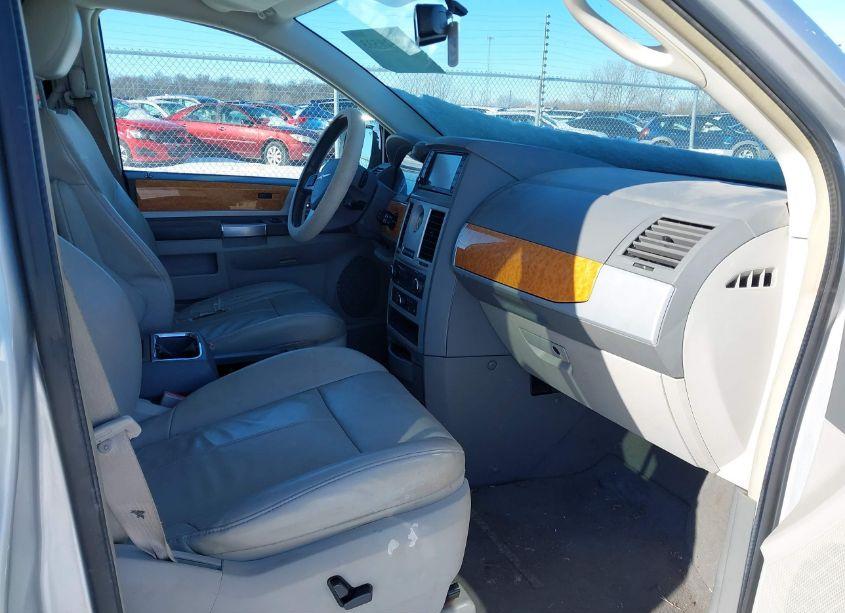 Photo 5 of 2008 Chrysler Town & COUNTRY LIMITED (VIN 2A8HR64X68R697381)