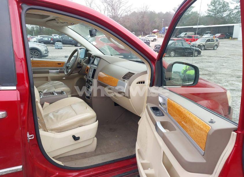 Photo 5 of 2008 Chrysler Town & COUNTRY LIMITED (VIN 2A8HR64X88R646562)