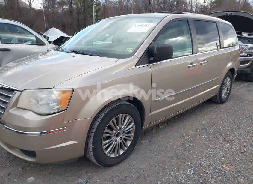 Photo 2 of 2008 Chrysler Town & COUNTRY LIMITED (VIN 2A8HR64X88R719980)