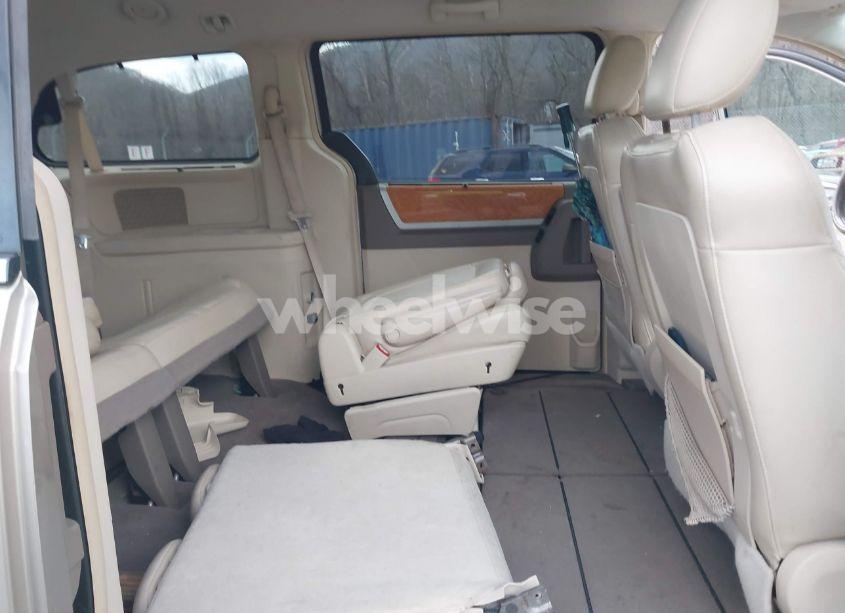 Photo 8 of 2008 Chrysler Town & COUNTRY LIMITED (VIN 2A8HR64X88R719980)