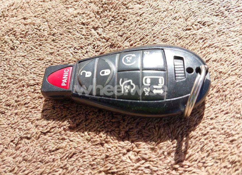 Photo 11 of 2008 Chrysler Town & COUNTRY LIMITED (VIN 2A8HR64X88R753210)