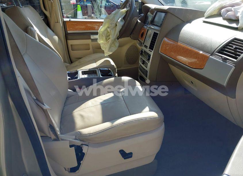 Photo 5 of 2008 Chrysler Town & COUNTRY LIMITED (VIN 2A8HR64X88R753210)