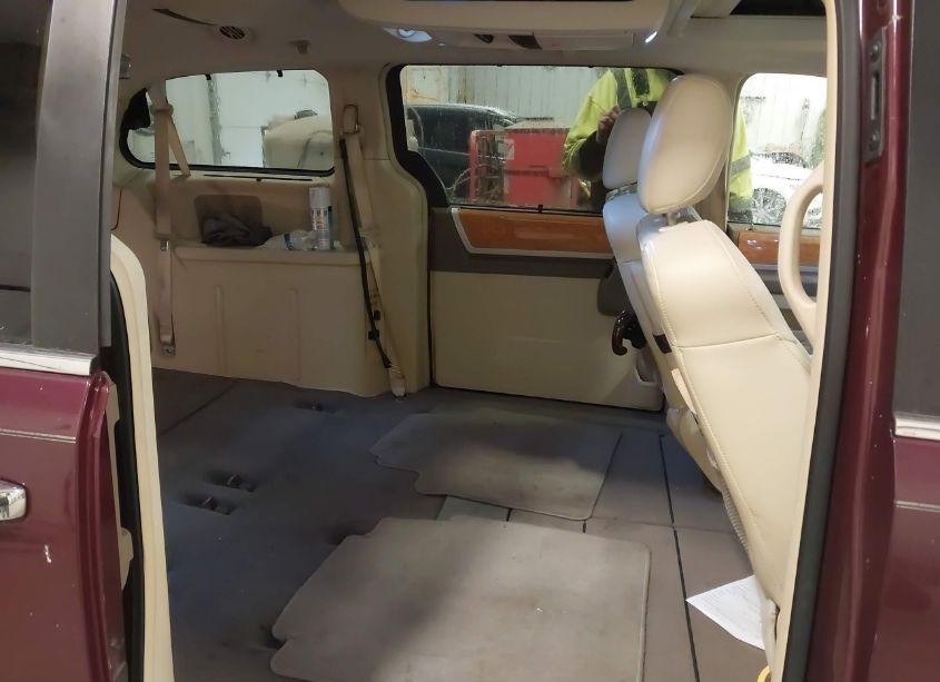 Photo 8 of 2009 Chrysler Town & COUNTRY LIMITED (VIN 2A8HR64X89R542770)