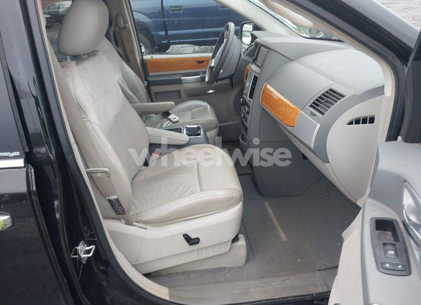 Photo 5 of 2008 Chrysler Town & COUNTRY LIMITED (VIN 2A8HR64X98R690229)