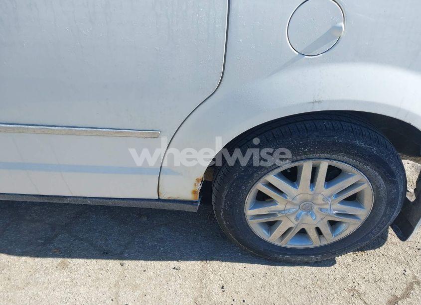 Photo 6 of 2009 Chrysler Town & COUNTRY LIMITED (VIN 2A8HR64X99R581691)