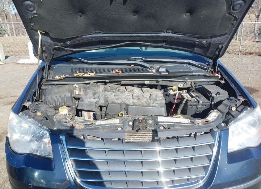 Photo 10 of 2009 Chrysler Town & COUNTRY LIMITED (VIN 2A8HR64XX9R597270)