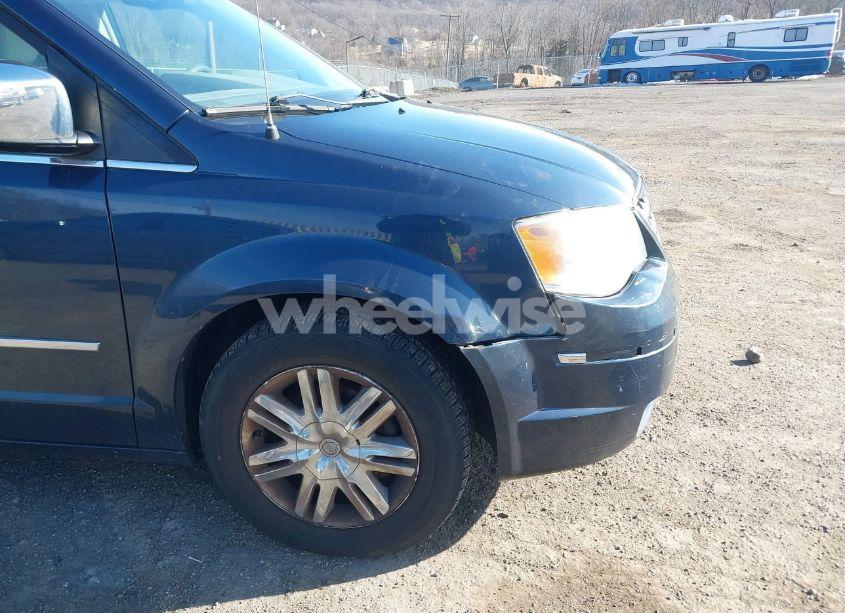 Photo 6 of 2009 Chrysler Town & COUNTRY LIMITED (VIN 2A8HR64XX9R597270)