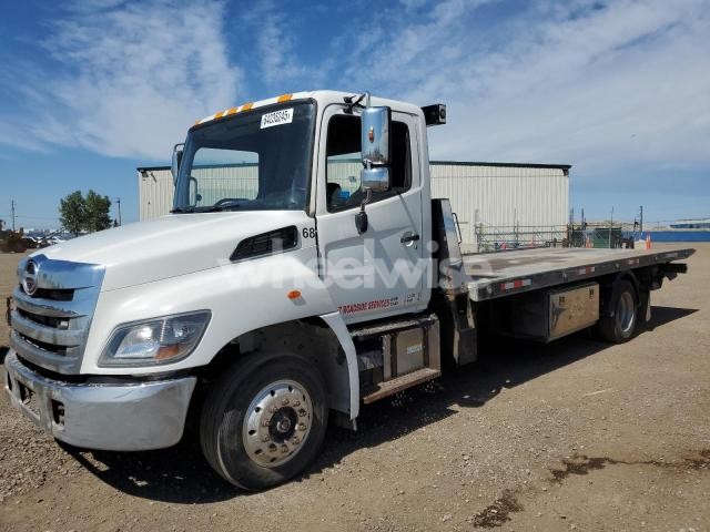 Photo 2 of 2018 HINO 258/268 (VIN 2AYNJ8JP5J3S13588)