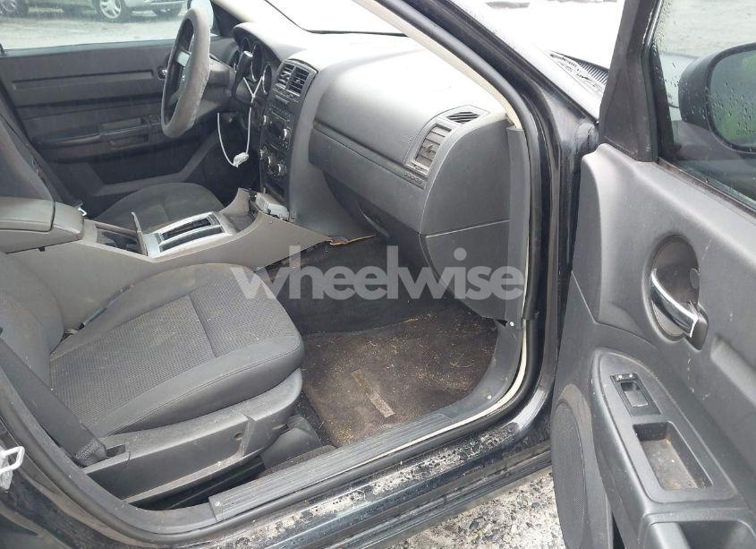 Photo 5 of 2010 Dodge Charger (VIN 2B3AA4CT0AH304586)