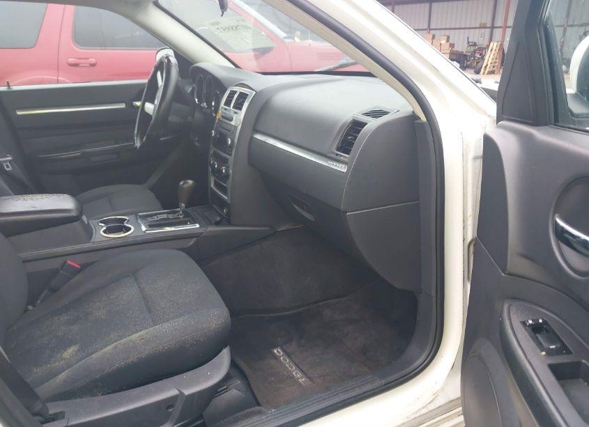 Photo 5 of 2010 Dodge Charger SXT (VIN 2B3CA3CV0AH191940)