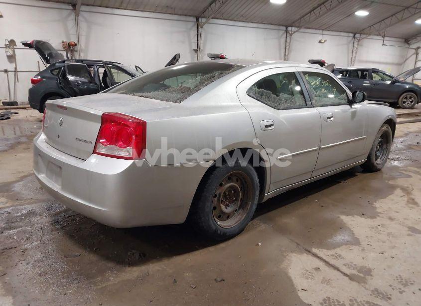 Photo 4 of 2010 Dodge Charger SXT (VIN 2B3CA3CV6AH231759)
