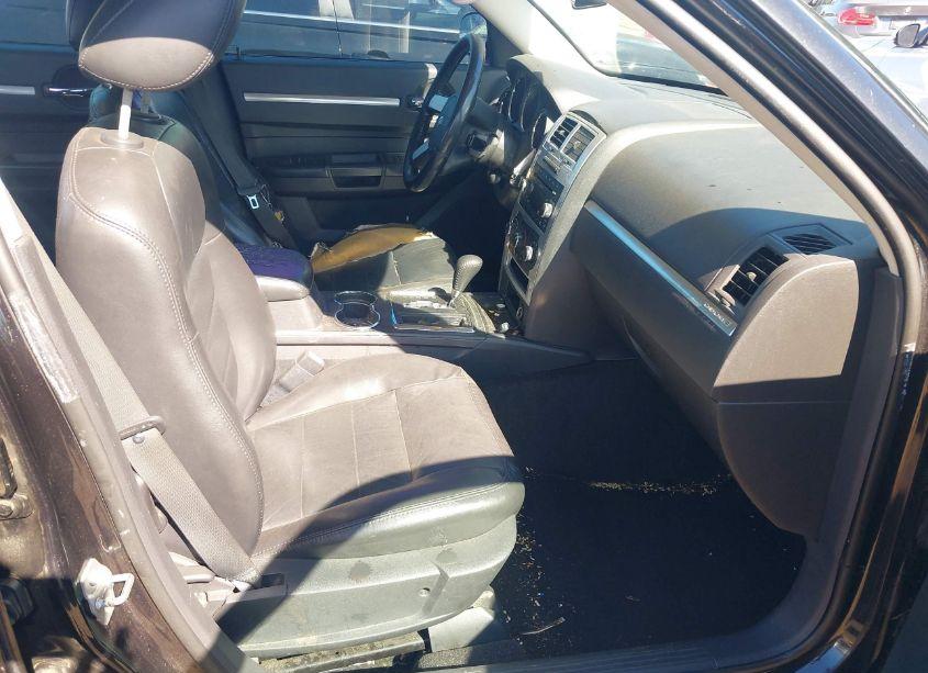 Photo 5 of 2010 Dodge Charger SXT (VIN 2B3CA3CVXAH145953)