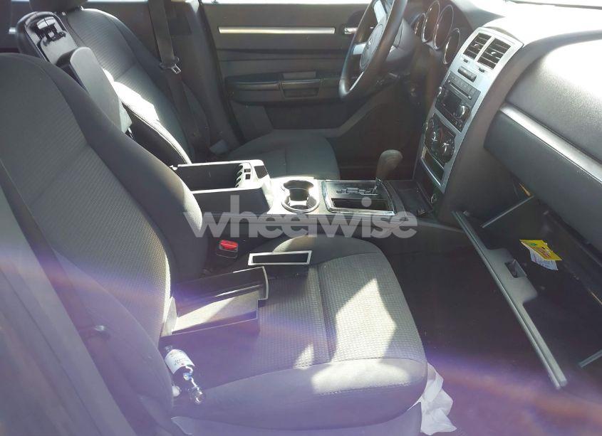 Photo 5 of 2010 Dodge Charger SXT (VIN 2B3CA3CVXAH152952)