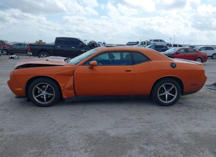 Photo 14 of 2011 Dodge Challenger (VIN 2B3CJ4DG6BH557830)
