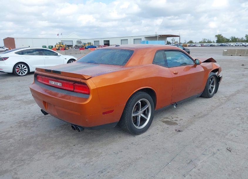 Photo 4 of 2011 Dodge Challenger (VIN 2B3CJ4DG6BH557830)