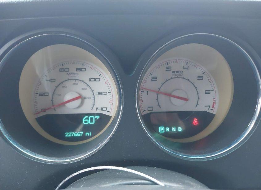 Photo 7 of 2011 Dodge Challenger (VIN 2B3CJ4DGXBH596632)