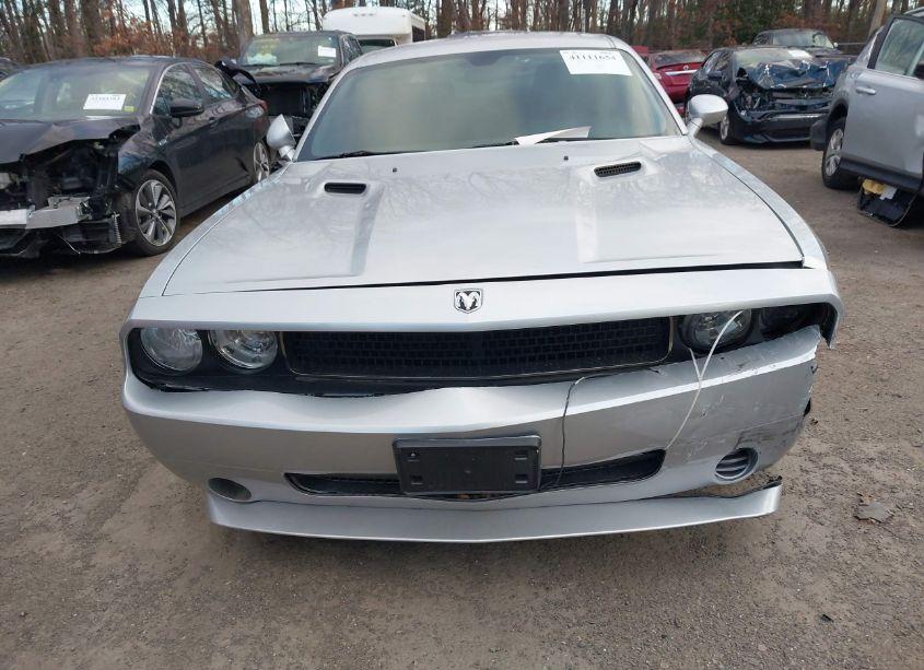 Photo 12 of 2010 Dodge Challenger SE (VIN 2B3CJ4DV0AH261215)