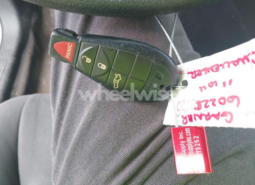 Photo 11 of 2010 Dodge Challenger SE (VIN 2B3CJ4DV1AH102512)