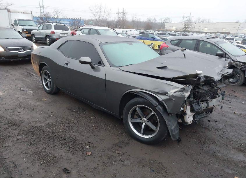 2010 Dodge Challenger SE (VIN 2B3CJ4DV1AH142363) main photo