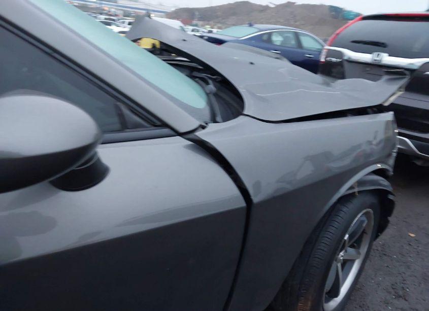 Photo 18 of 2010 Dodge Challenger SE (VIN 2B3CJ4DV1AH142363)