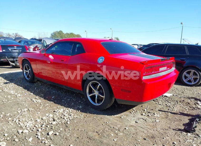 Photo 3 of 2010 Dodge Challenger SE (VIN 2B3CJ4DV2AH219872)