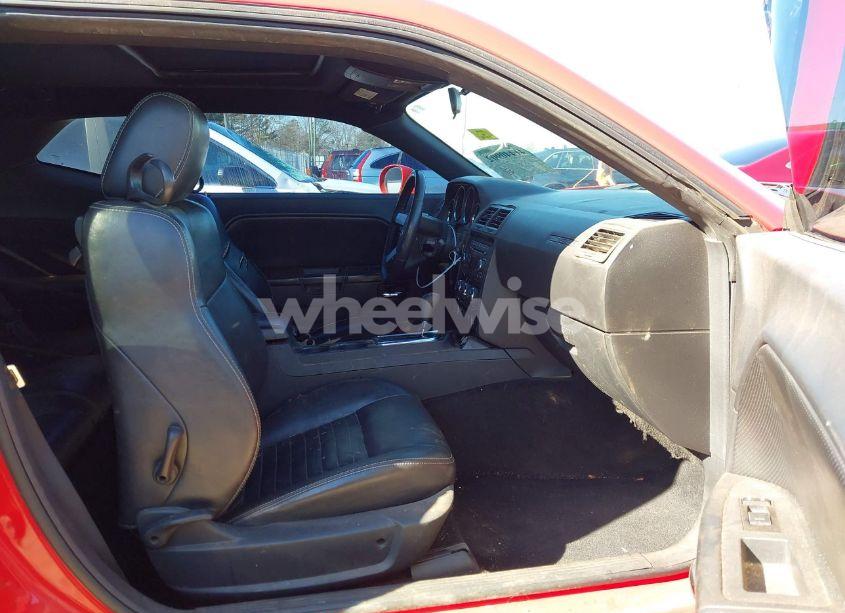 Photo 5 of 2010 Dodge Challenger SE (VIN 2B3CJ4DV2AH219872)