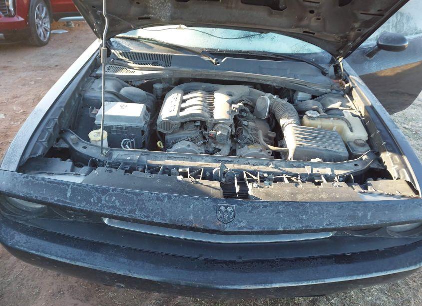 Photo 10 of 2010 Dodge Challenger SE (VIN 2B3CJ4DV2AH322855)