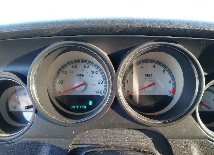 Photo 7 of 2010 Dodge Challenger SE (VIN 2B3CJ4DV2AH322855)