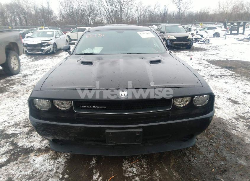 Photo 12 of 2010 Dodge Challenger SE (VIN 2B3CJ4DV3AH109316)
