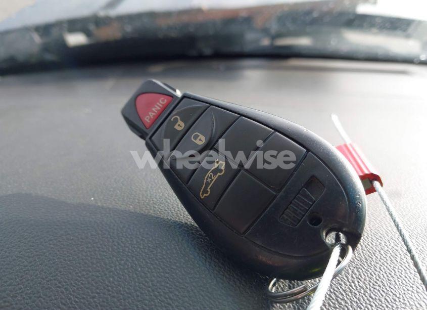 Photo 11 of 2010 Dodge Challenger SE (VIN 2B3CJ4DV3AH323593)