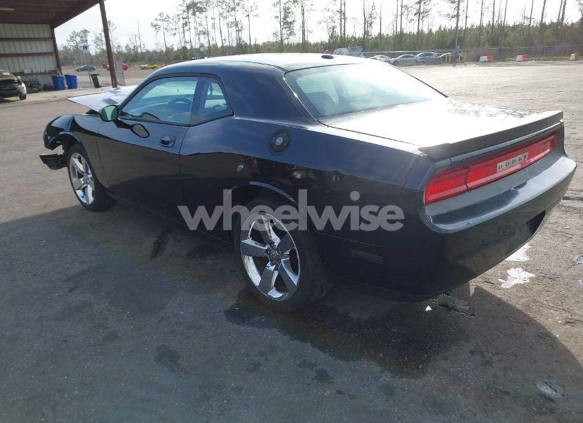 Photo 3 of 2010 Dodge Challenger SE (VIN 2B3CJ4DV3AH323593)