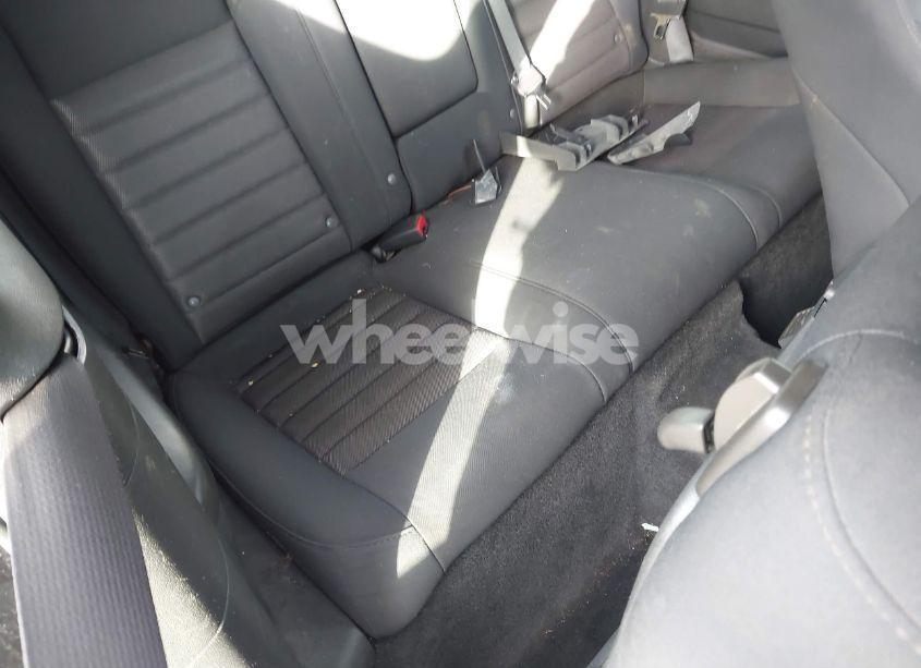 Photo 8 of 2010 Dodge Challenger SE (VIN 2B3CJ4DV3AH323593)