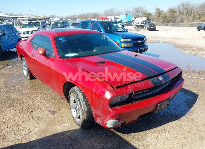 2010 Dodge Challenger SE (VIN 2B3CJ4DV4AH240870) main photo