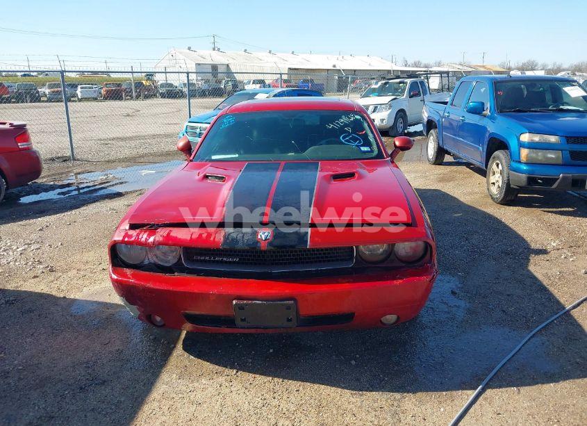 Photo 12 of 2010 Dodge Challenger SE (VIN 2B3CJ4DV4AH240870)