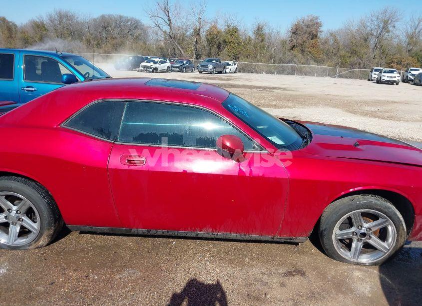 Photo 13 of 2010 Dodge Challenger SE (VIN 2B3CJ4DV4AH240870)
