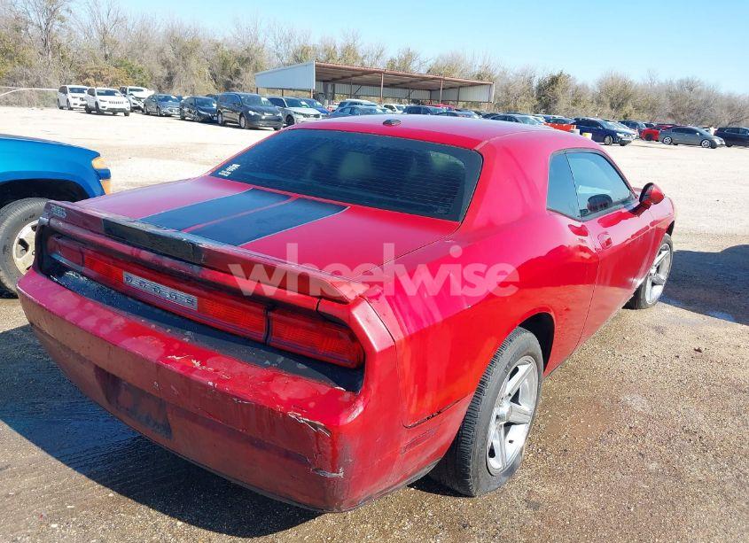 Photo 4 of 2010 Dodge Challenger SE (VIN 2B3CJ4DV4AH240870)