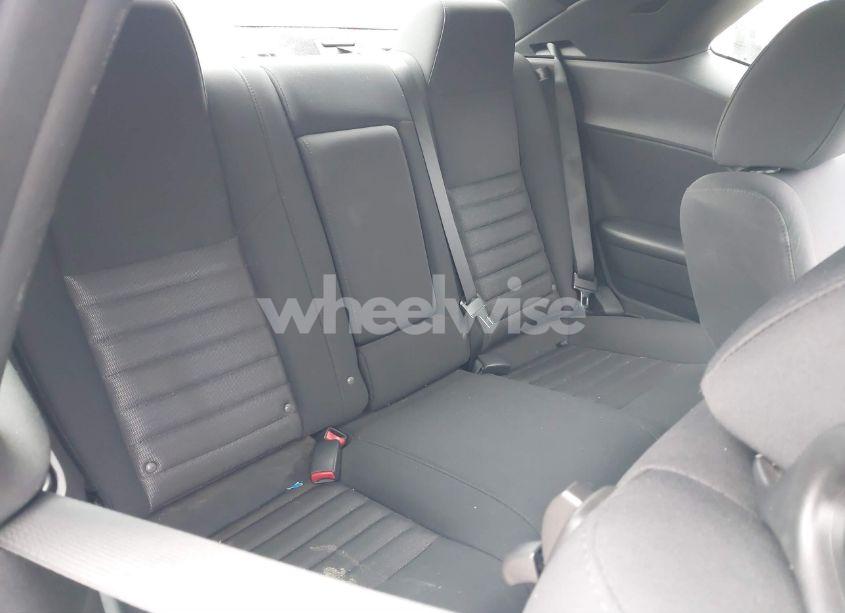 Photo 8 of 2010 Dodge Challenger SE (VIN 2B3CJ4DV4AH318483)