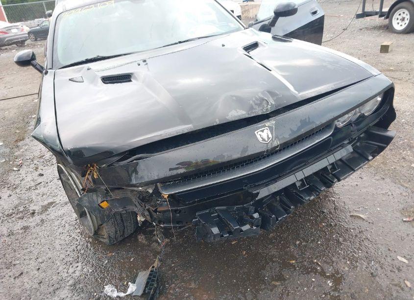 Photo 6 of 2010 Dodge Challenger SE (VIN 2B3CJ4DV5AH190044)