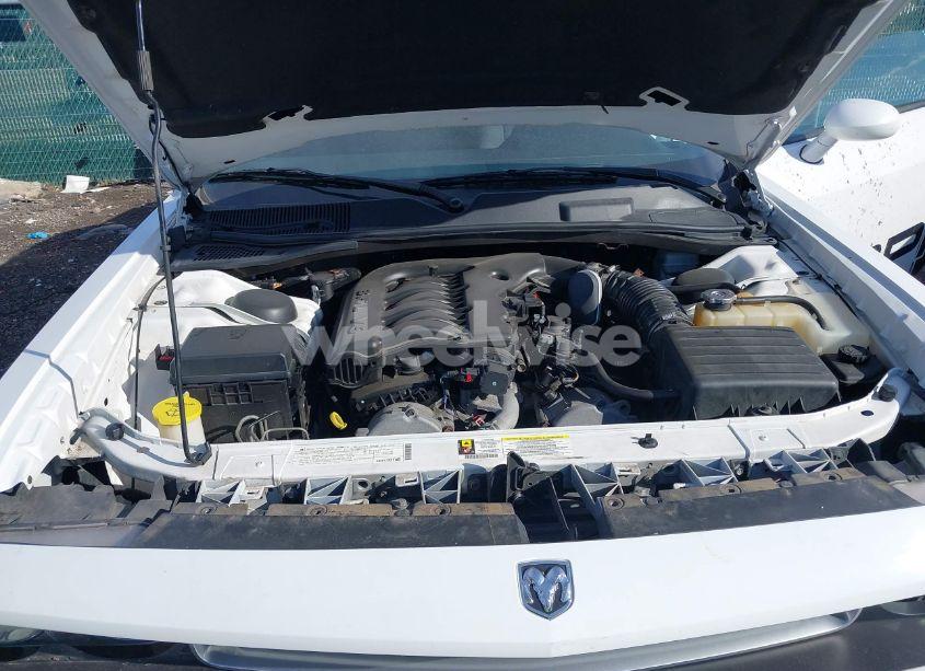 Photo 10 of 2010 Dodge Challenger SE (VIN 2B3CJ4DV5AH255278)