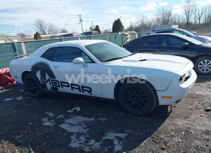 Photo 13 of 2010 Dodge Challenger SE (VIN 2B3CJ4DV5AH255278)