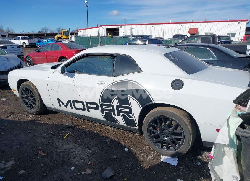 Photo 14 of 2010 Dodge Challenger SE (VIN 2B3CJ4DV5AH255278)