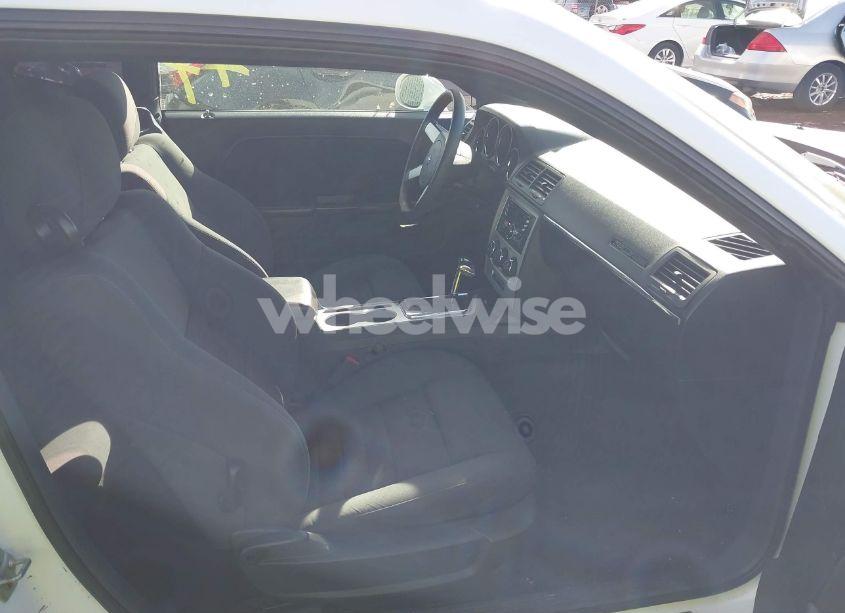 Photo 5 of 2010 Dodge Challenger SE (VIN 2B3CJ4DV5AH255278)