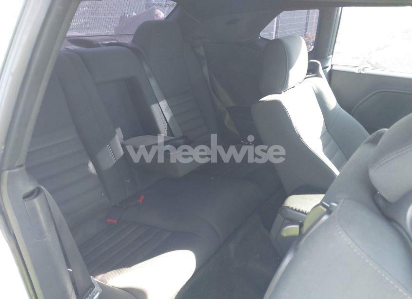 Photo 8 of 2010 Dodge Challenger SE (VIN 2B3CJ4DV5AH255278)